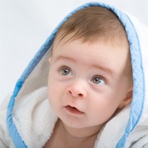 Wholesale baby bath accessories by Bambini, bath towels, wash cloths, hooded towels, bath robes, hooded fleece robes.